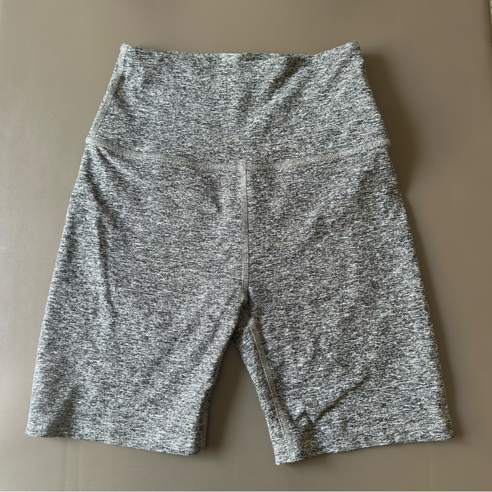 Beyond Yoga High-Waist Heather Gray Women’s Biker Shorts